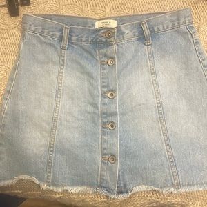 Jean skirt. Size medium. Forever 21